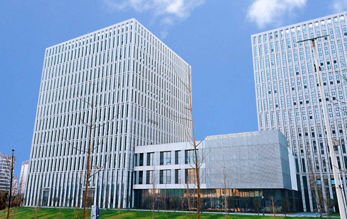 建筑工地安全丝网定制方案：安平县伊人丝网加工技术要点